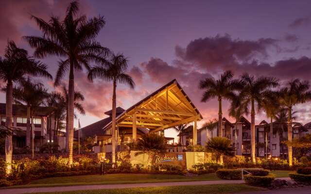 Radisson Blu Resort Fiji Denarau Island