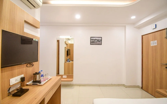 Capital O 64937 Stay Inn International Sealdah