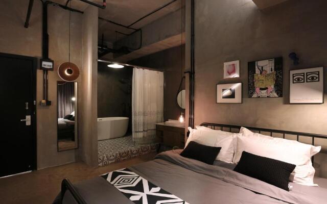 Black Gold Factory Boutique Design Hotel