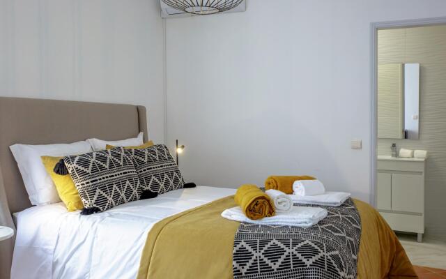 Villa Miracampo by Portucasa