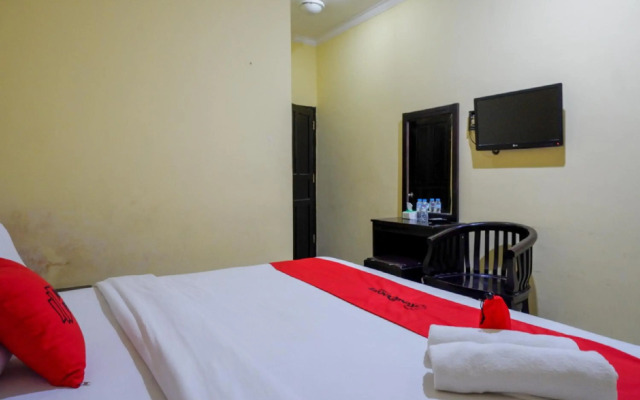 RedDoorz near Citraland Waterpark Kendari