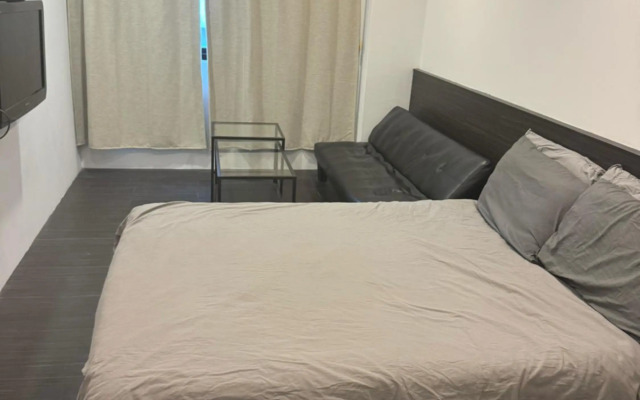 Zhongxiao Dunhua Homestay