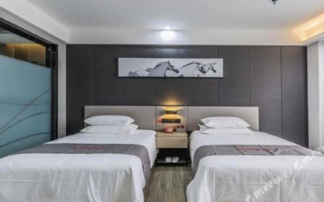 Junyi Hotel (Lufeng Bus Terminal)