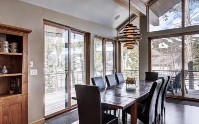 White Cloud Mountain Home