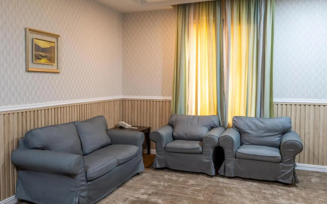 Qosor Al Sharq Furnished Units