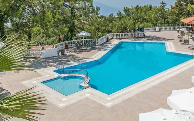 Peninsula Pineclub Boutique Hotel