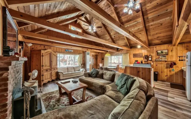 Hank Monk Chalet by RedAwning