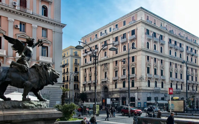 Lady Rose One in Naples