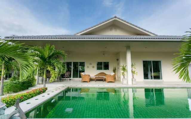 5 Bedroom Amazing Private Pool Villa AMB