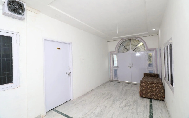 Hotel Raj Shree By OYO Rooms