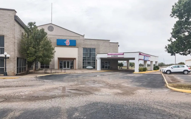 Motel 6 Snyder, TX