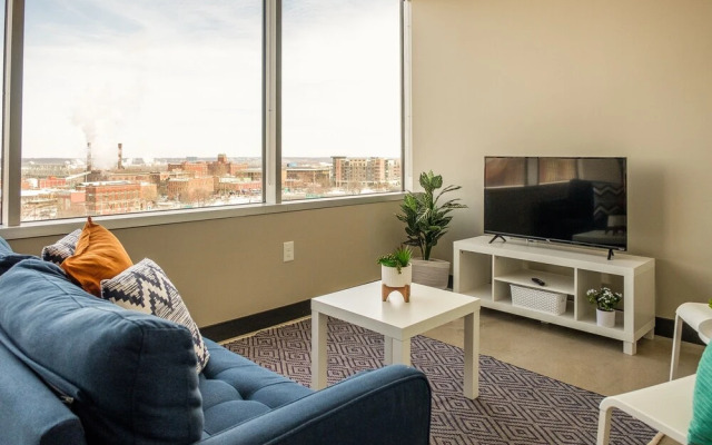 FRONTDESK Flashcube Apts Downtown Kansas City