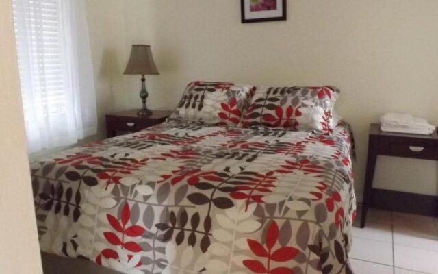 Eamon James Apartments & Suites