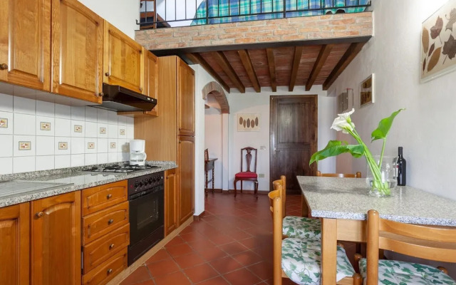 Apartment in Tuscany With Pool & BBQ