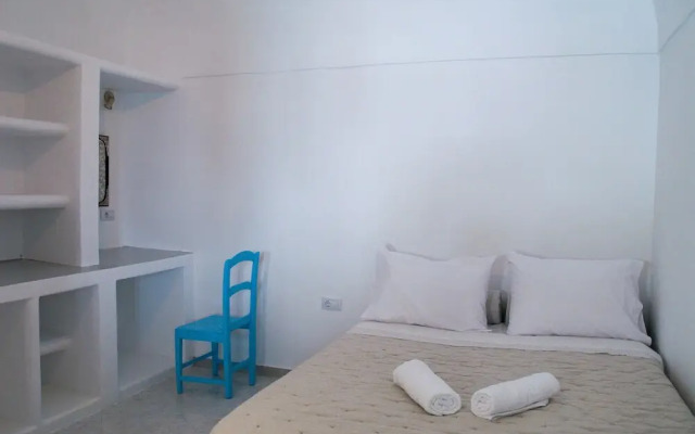 Mythos Traditional Stonehouse