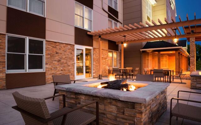 Country Inn & Suites Minneapolis West, MN