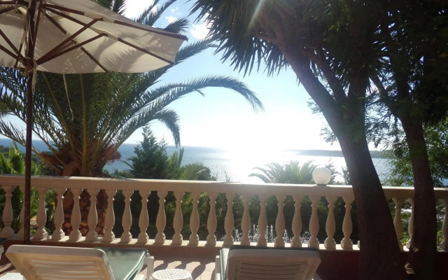 Sunshine Resort