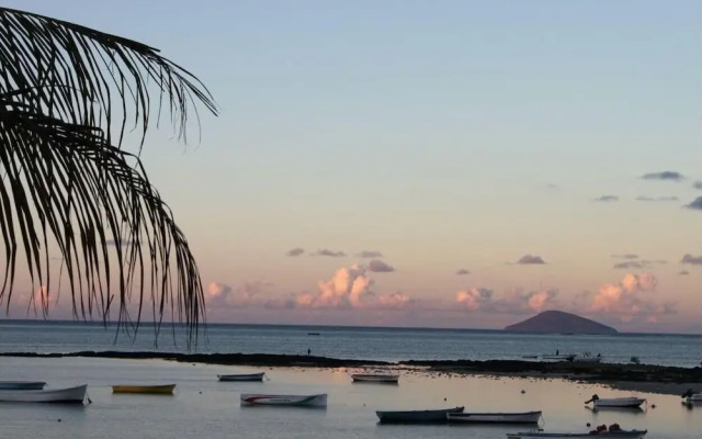 Beachfront Bungalow With Pool - by Feelluxuryholidays