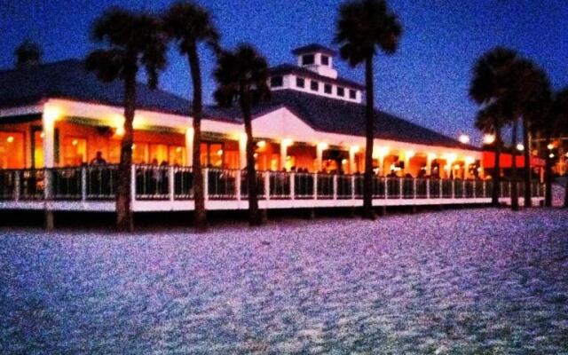 Palm Pavilion Inn