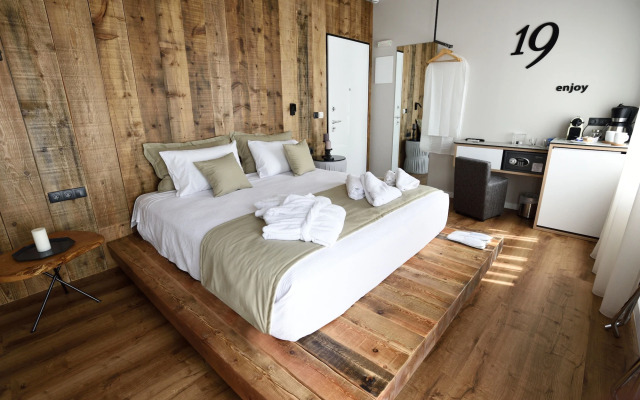 Mystique Luxury Suites