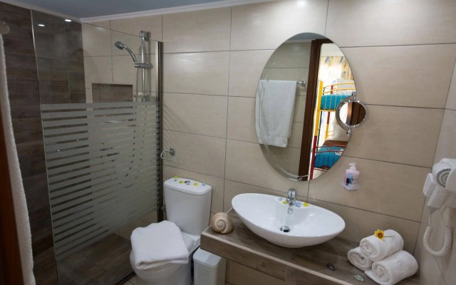 Philoxenia Hotel & Spa