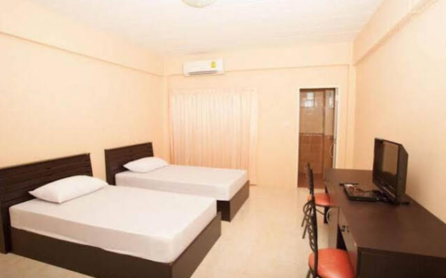 Burapha Bangsaen Garden Apartment
