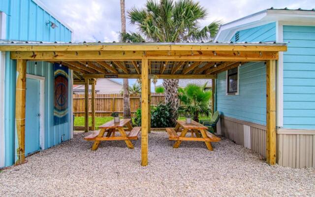 Chat N Chill Lounge NS801