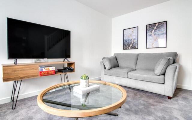 Moda Stays - Mull Croft House