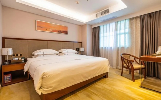 The King Lycra Hotel