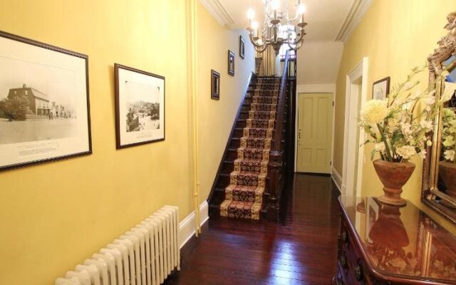 The Rendell Shea Manor