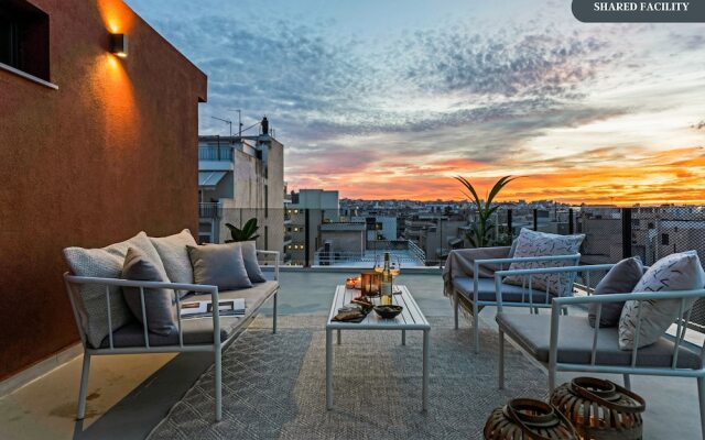 Sanders Port - Bold Studio With Roof-top Terrace
