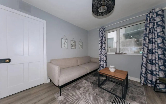 Centrally Located & Spacious 4BD House- St Kevin's