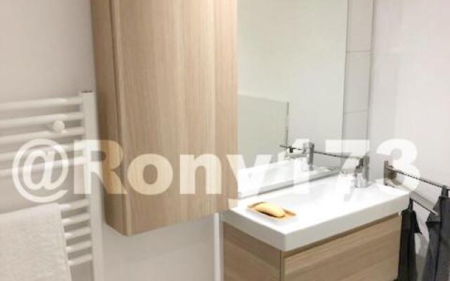 Studio proche mer et ville TOULON 2 pers