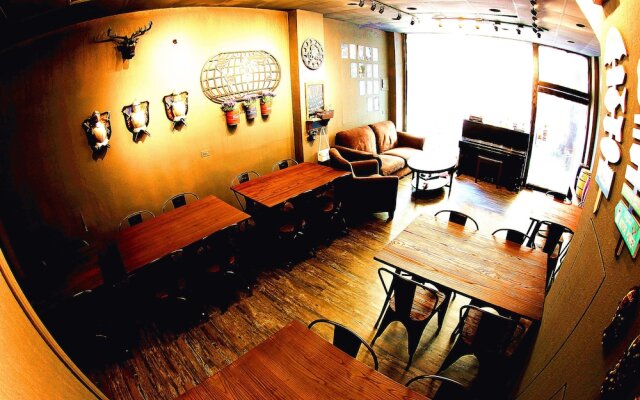 Time House Chain Hualien Train Station Hostel