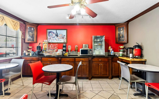 Econo Lodge Russellville