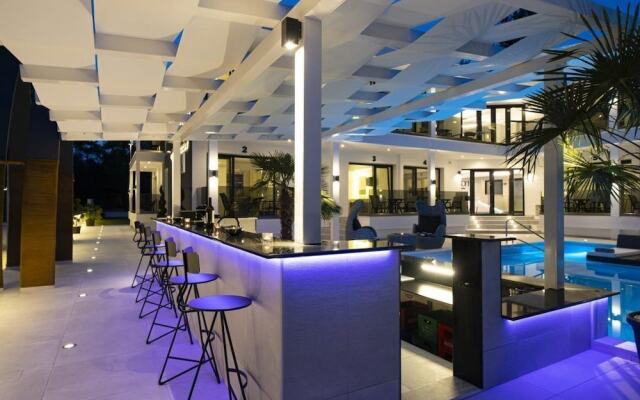 Avaton Luxury Resort