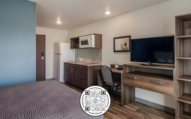 WoodSpring Suites Libertyville - Chicago