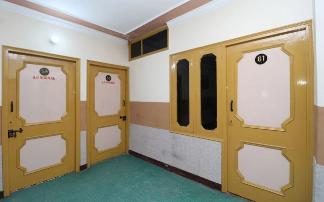 Oyo 28476 Jalandhar Guest House
