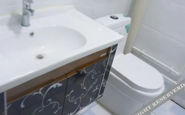 Xinzheng Aegean Express Hotel (Xias College)