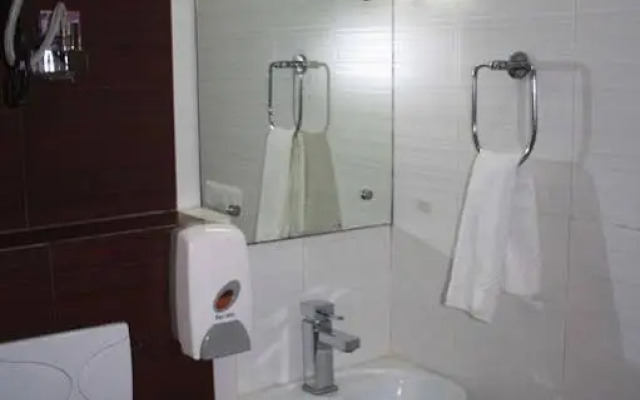 Hotel Hyphen Noida