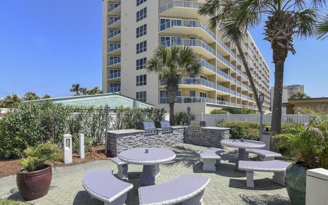 Silver Beach 1702e 3 Bedroom Condo by RedAwning