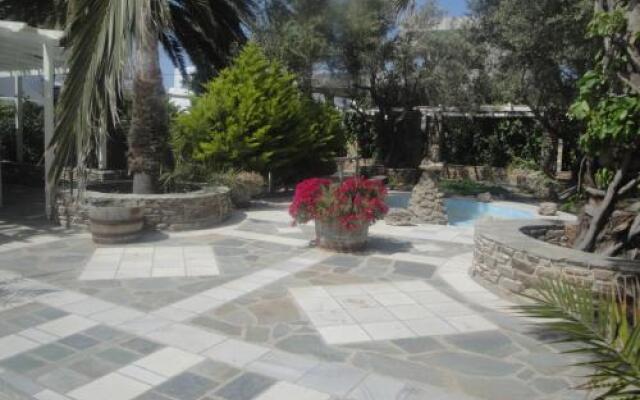 Cyclades Rooms