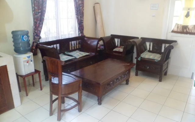 Villa Kota Bunga Mawar