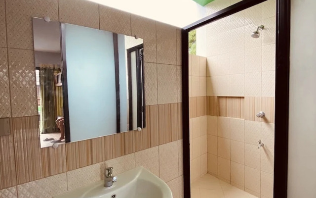 Cerca Parola beach resort