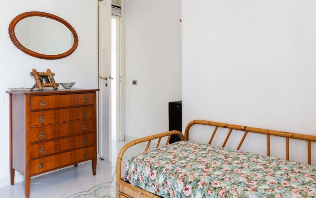 Simple Apartment in Massa Lubrense With Terrace