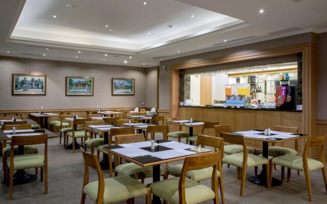 Carlton Hotel-Chung Hwa