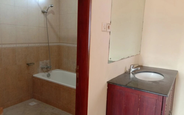 Loven Sanur Guest House