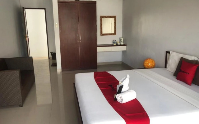 RedDoorz near Jimbaran Beach 2