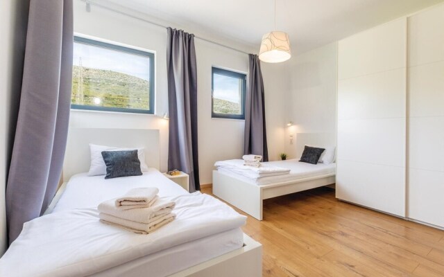 Nice Home in Trogir With Wifi and 4 Bedrooms