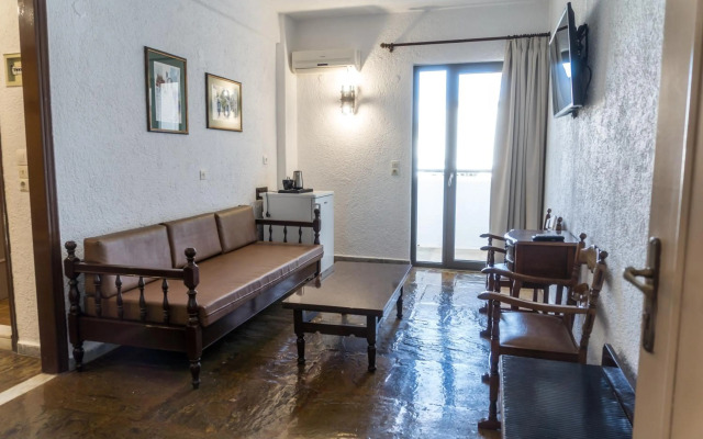 Malia Holidays Hotel